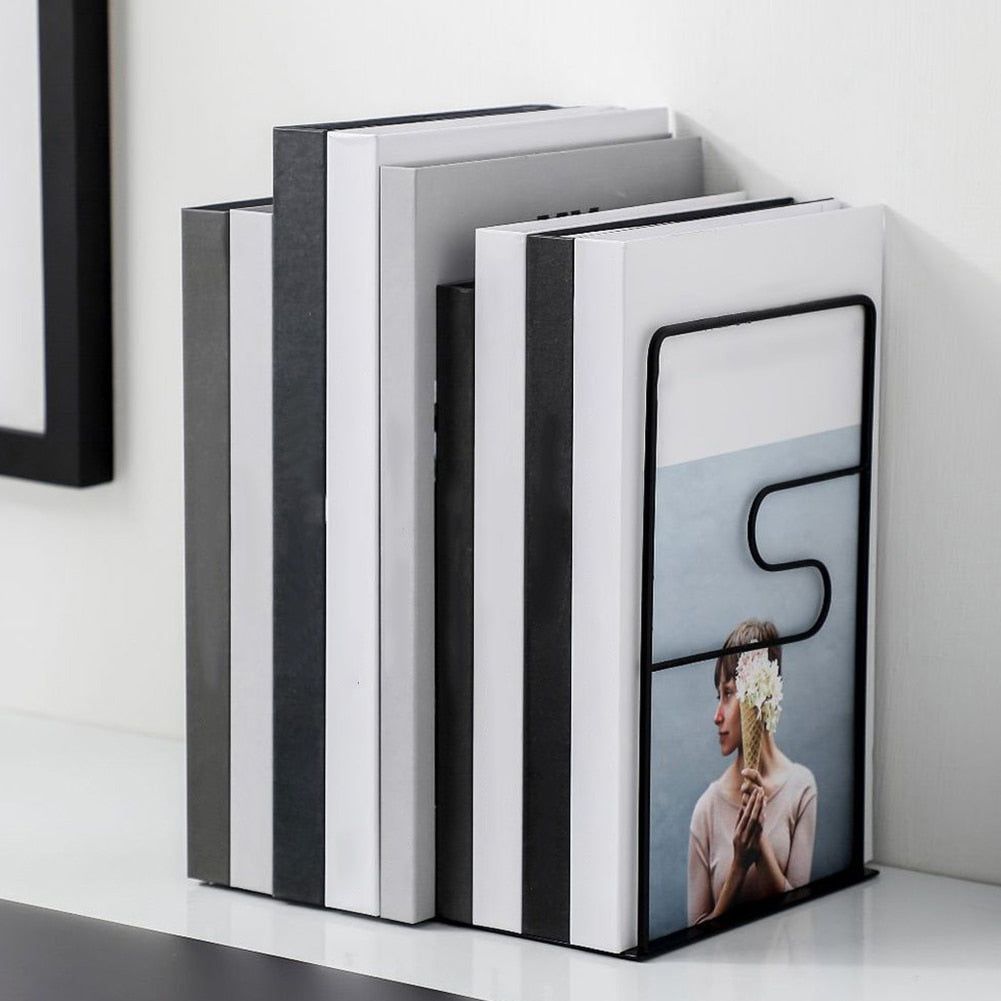 objet décoratif serre livre zigzag