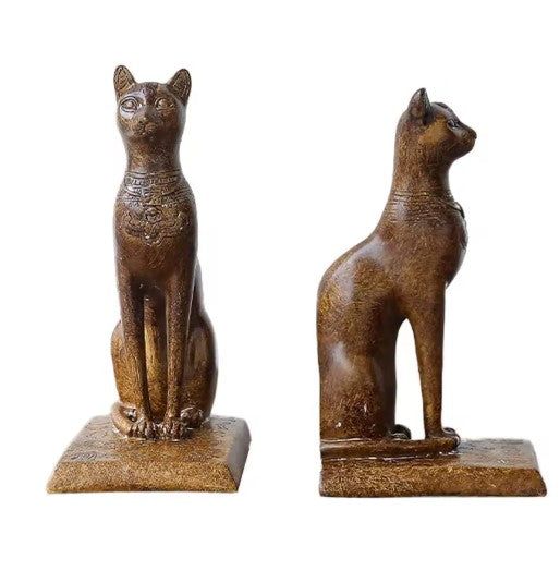 serre livre chat Bastet