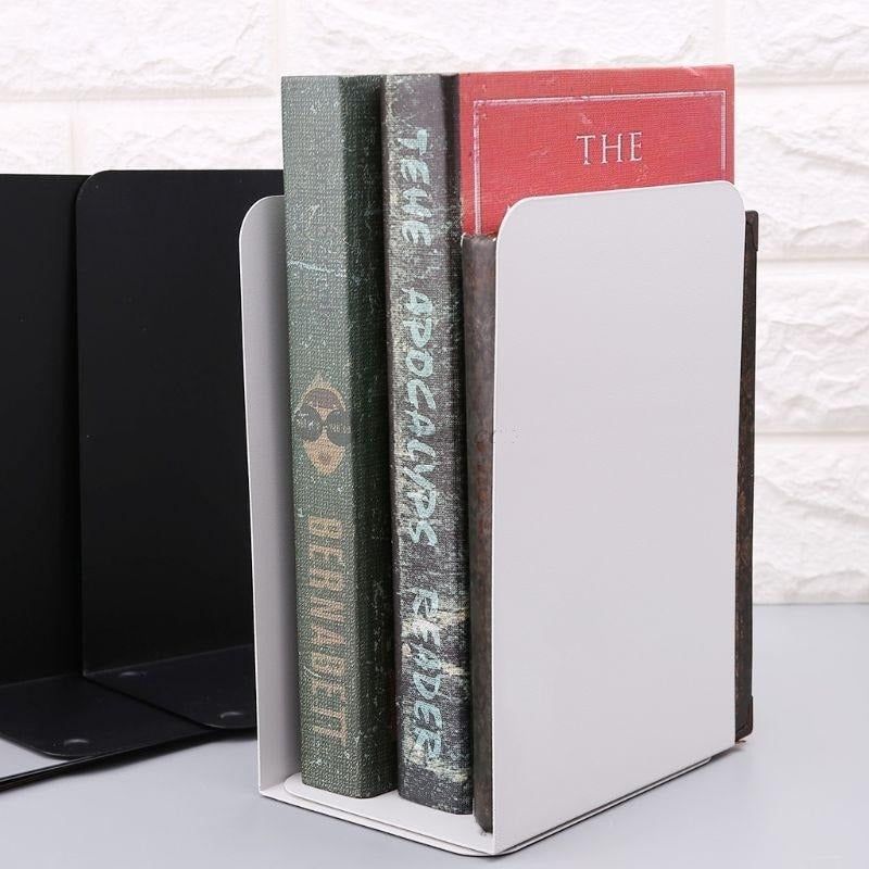 serre livre en métal blanc