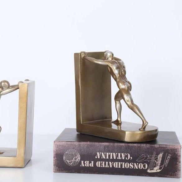 serre livre homme en sculpture