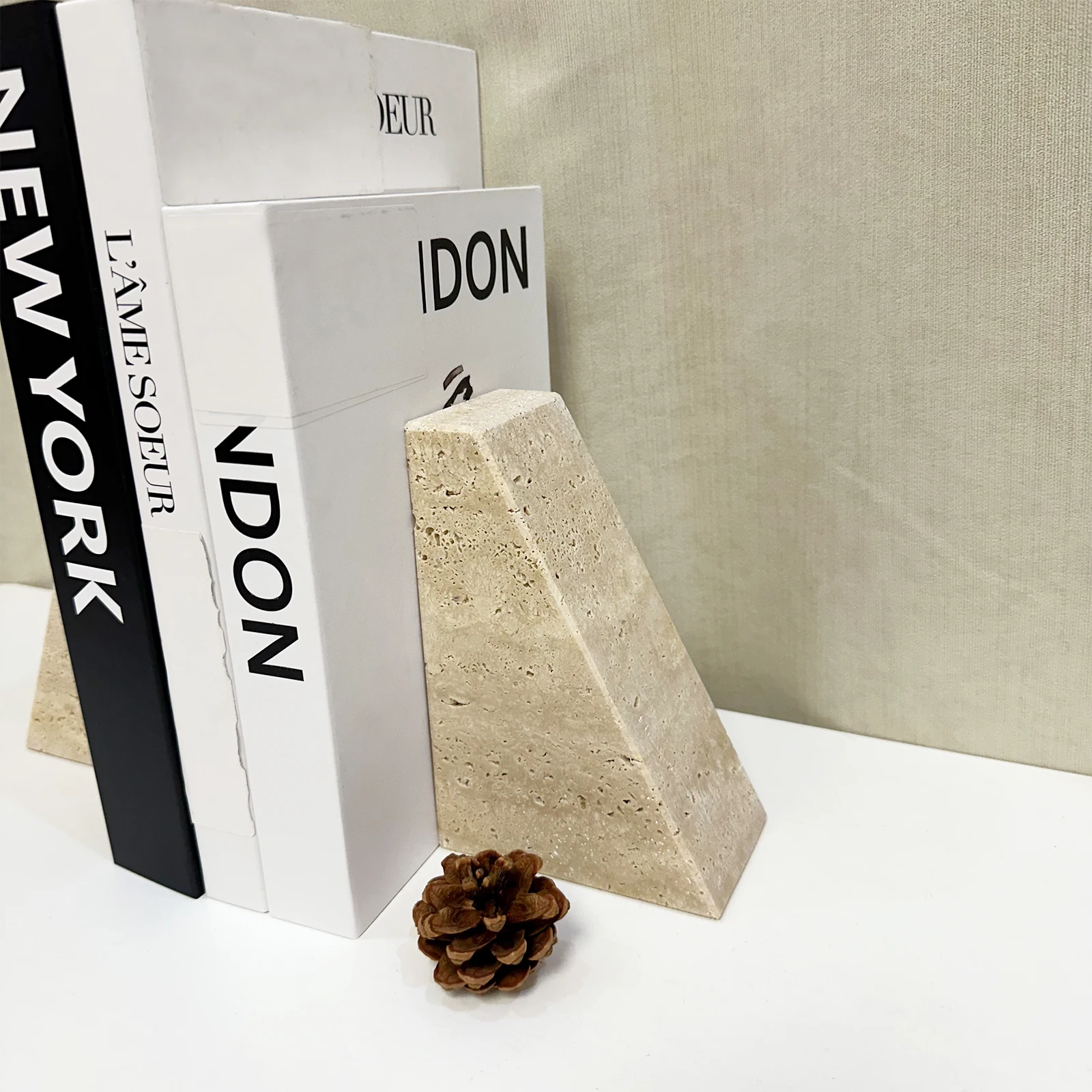 Serre-livres en marbre – Image 3
